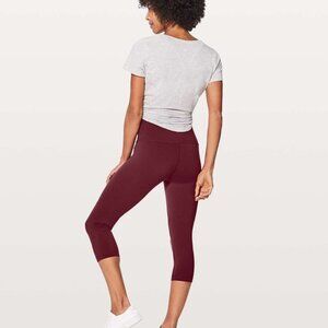 Like new! Lululemon Wunder Under Crop (Hi-Rise) Deep Luxe (burgundy maroon wine)